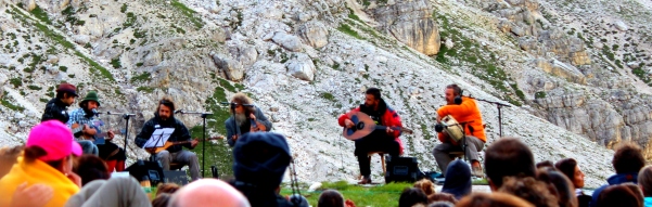 Il Capossela che all’alba, o poco dopo, ti scioglie le Dolomiti